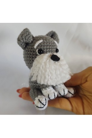 perrito amigurumi gris